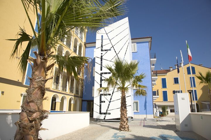 Hotel 69 of 70