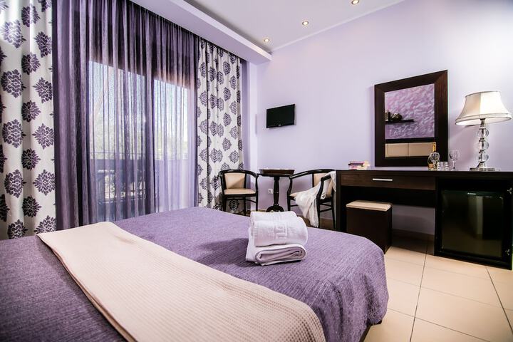 Room 10 of 53