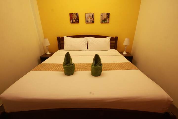 Room 5 of 65