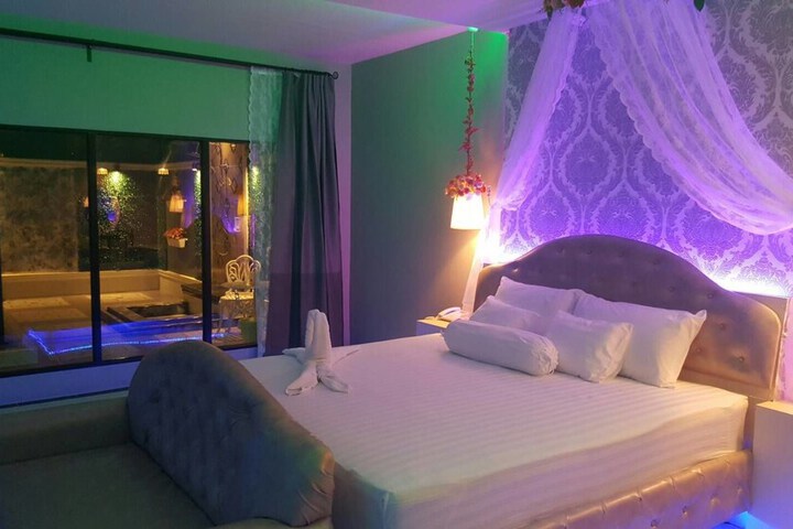 Room 14 of 58