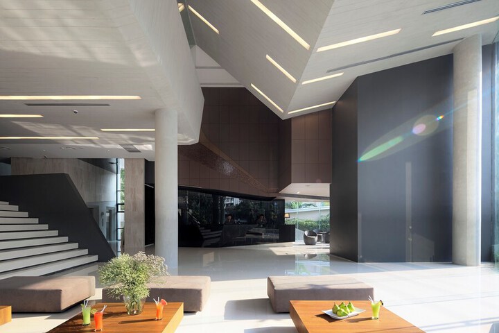 Lobby Photos