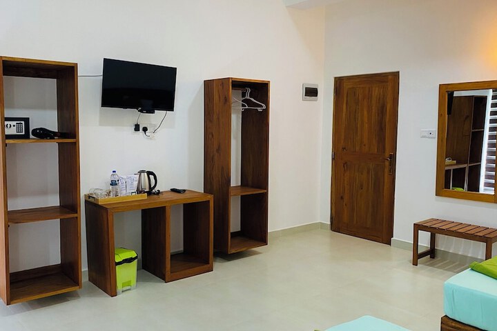 Room 15 of 49