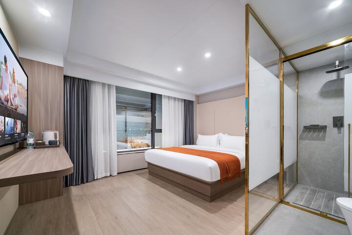 Room 45 of 62