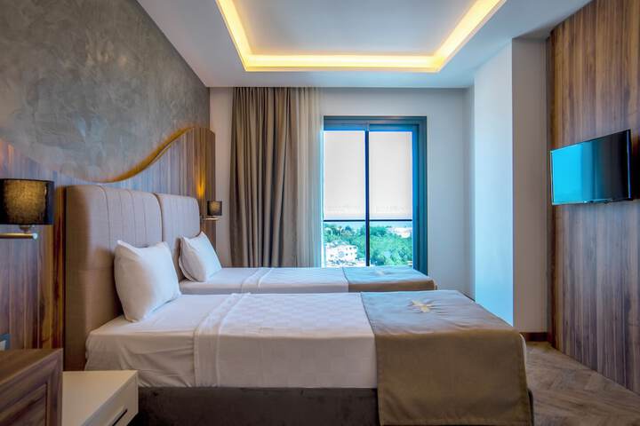 Room 14 of 159