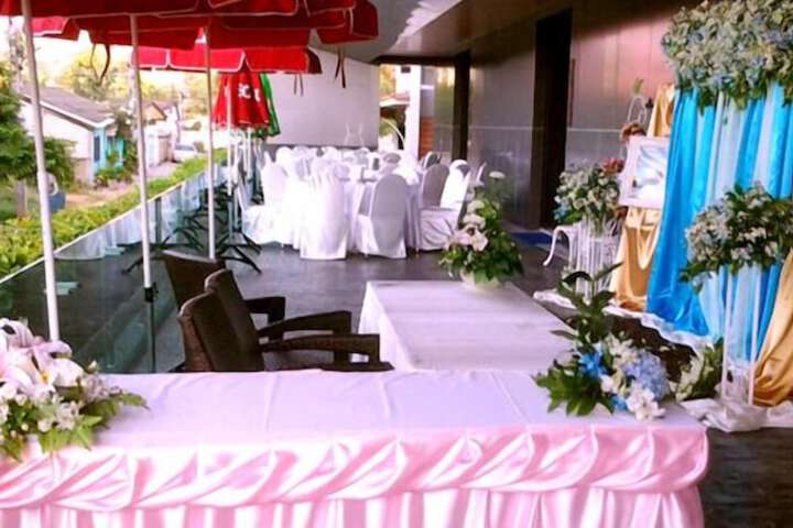 Wedding/Banquet 24 of 32
