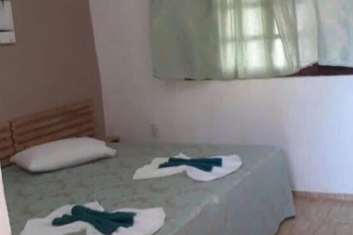 Room 4 of 27