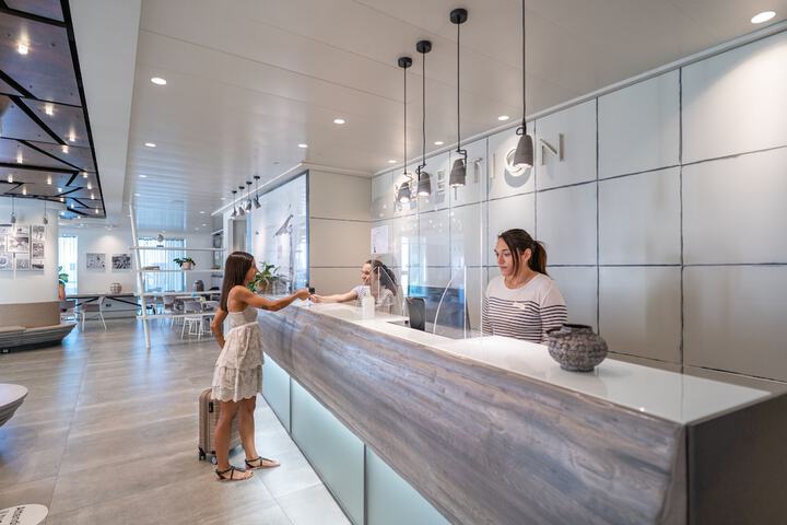 Check-in/check-out kiosk