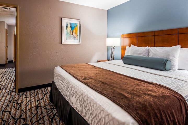 Suite 2 Queen Beds Sofa Bed Microwave and Refrigerator Full Breakfast (21 of 59)