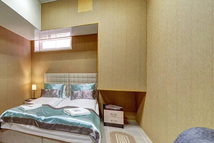 Room 19 of 52