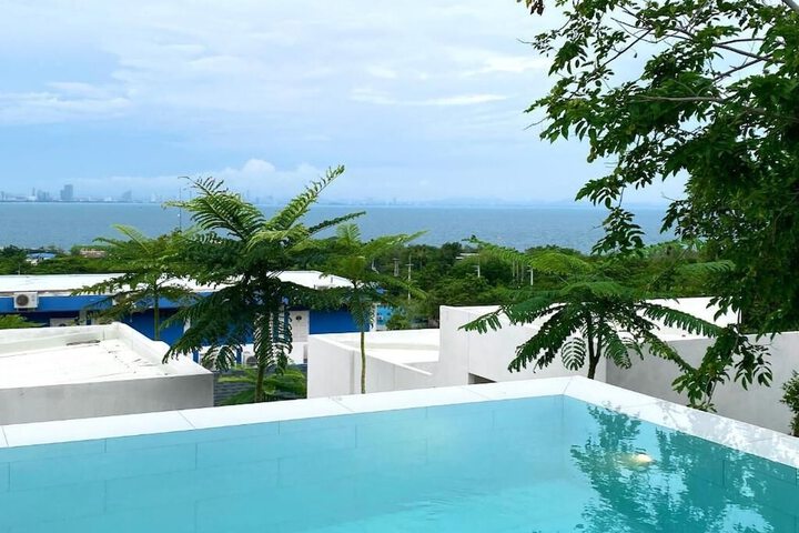 Pool 64 of 66