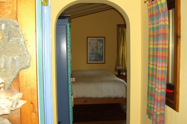 Room 3 of 46