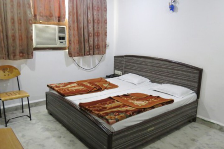 HOTEL ROYAL STAR
