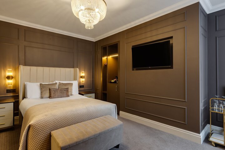 Room 17 of 67