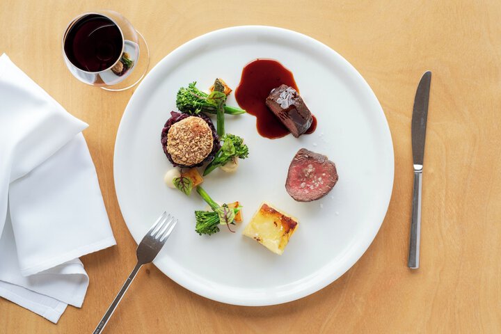 Dining 151 of 240
