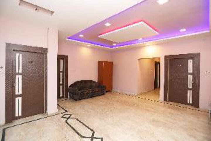 THE PRESTIGE HOTEL & CONVENTION