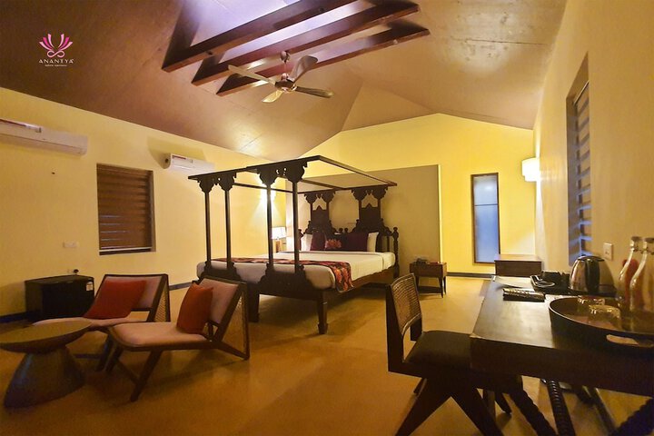 Room 16 of 96