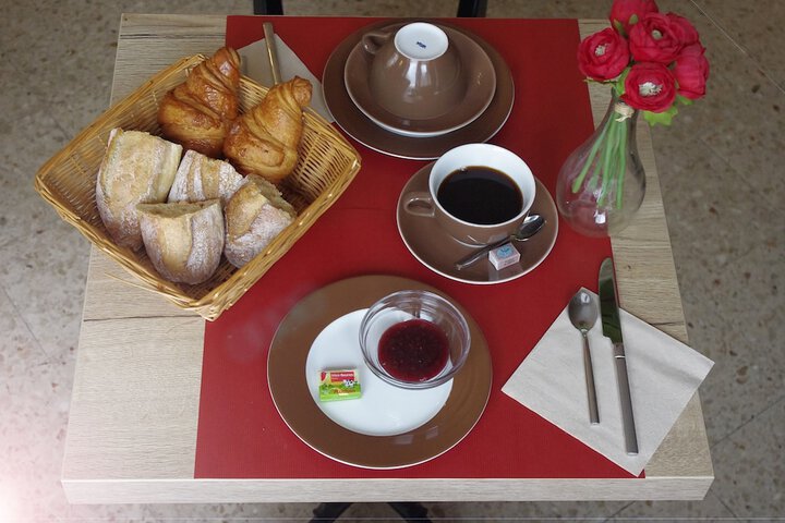 Breakfast/Coffee Service 58 of 74