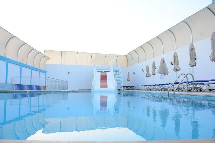 Pool 7 of 37