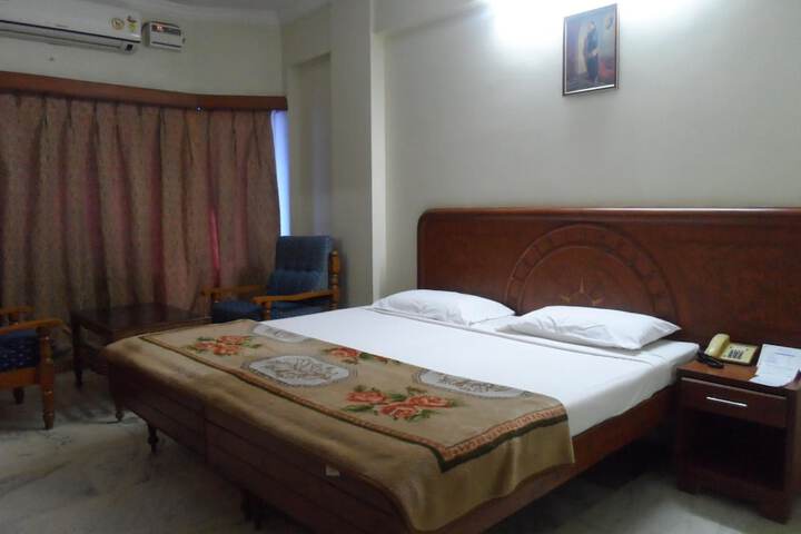 Room 17 of 66