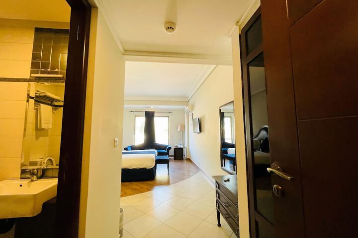 Room 38 of 61