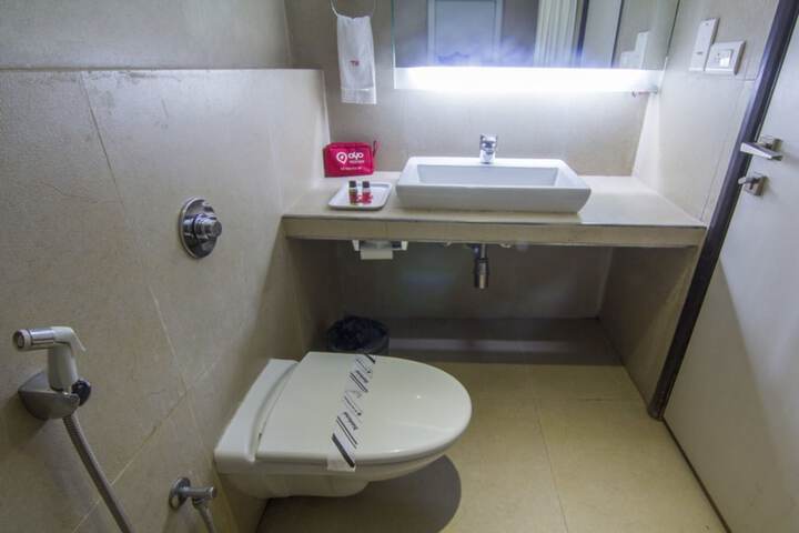 Room 17 of 35