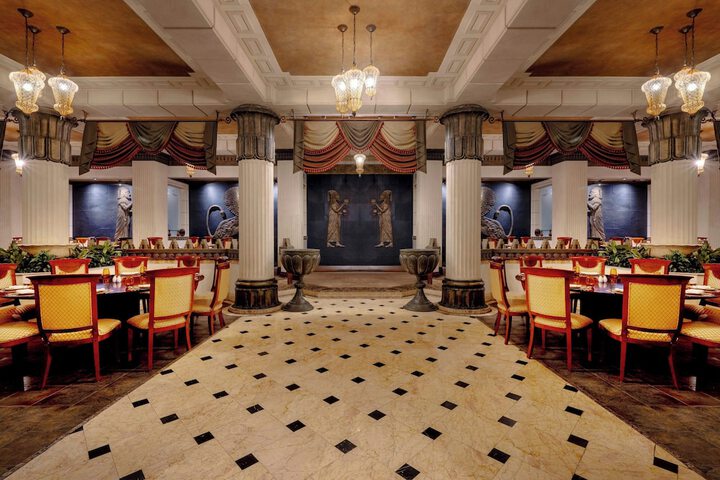 Dining 82 of 152