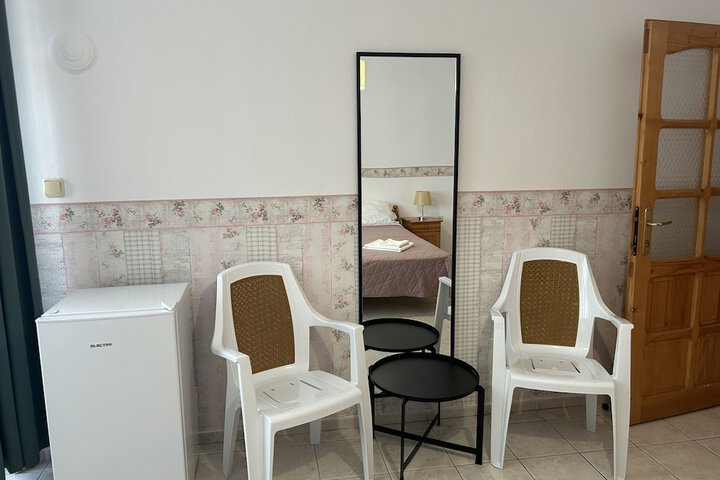 Room 63 of 146