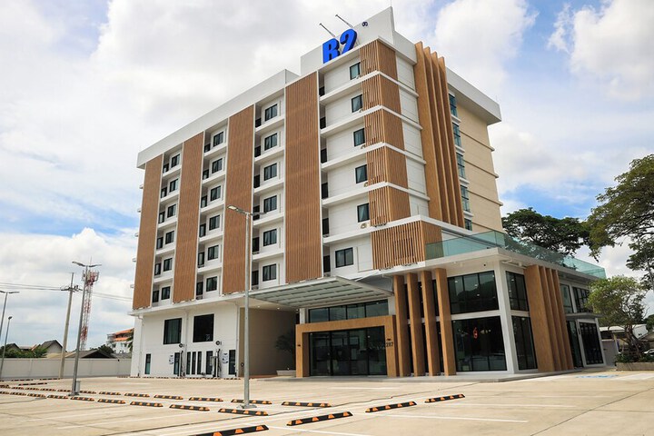 Hotel 68 of 71