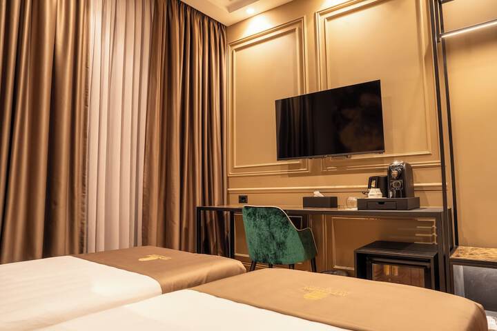 Room 17 of 82