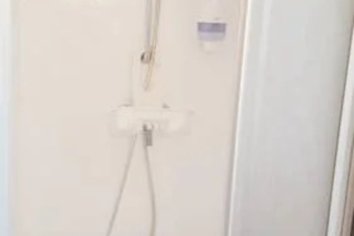 Room 11 of 22