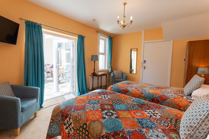 Room 15 of 74