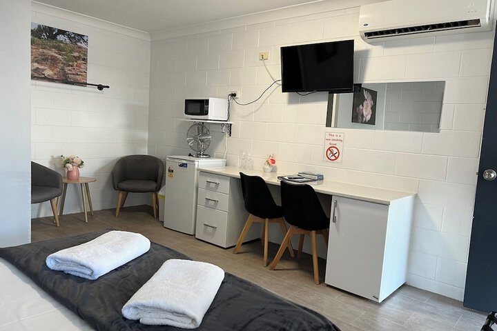 Room 2 of 23