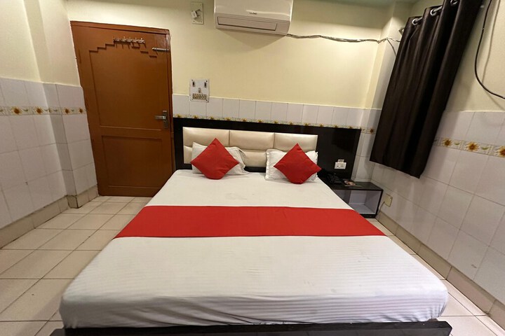 Room 7 of 27