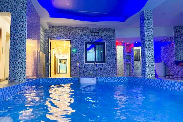Pool 81 of 114