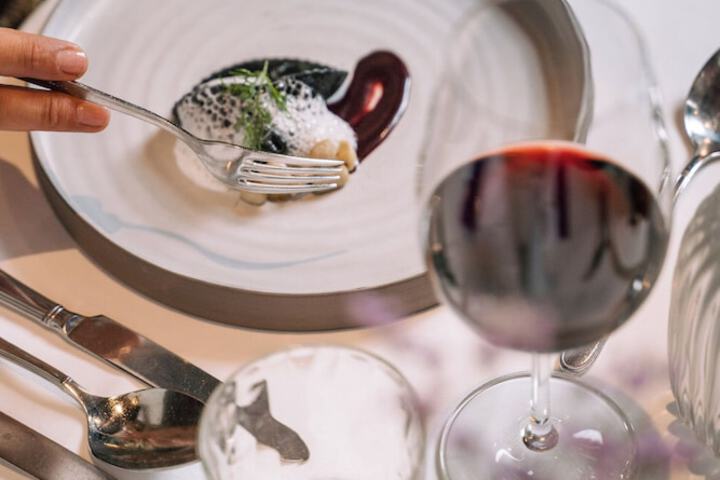 Dining 62 of 78