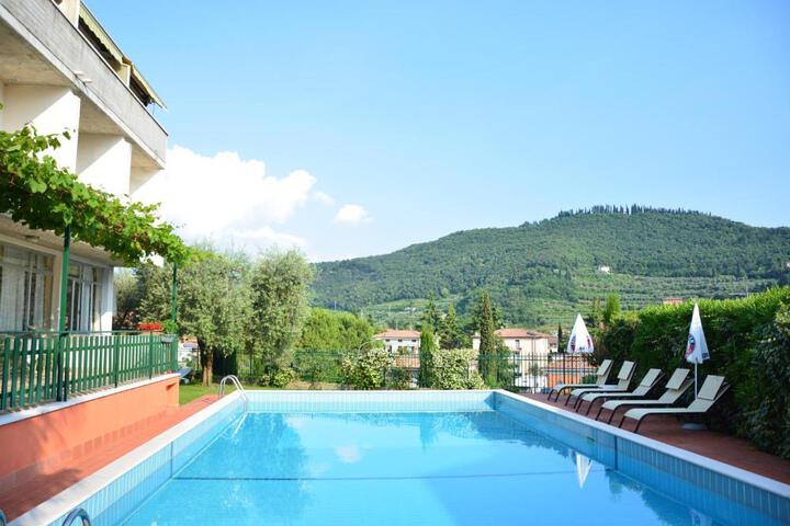 General 33 of 51