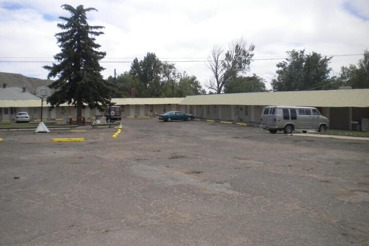 Property Grounds 37 of 41