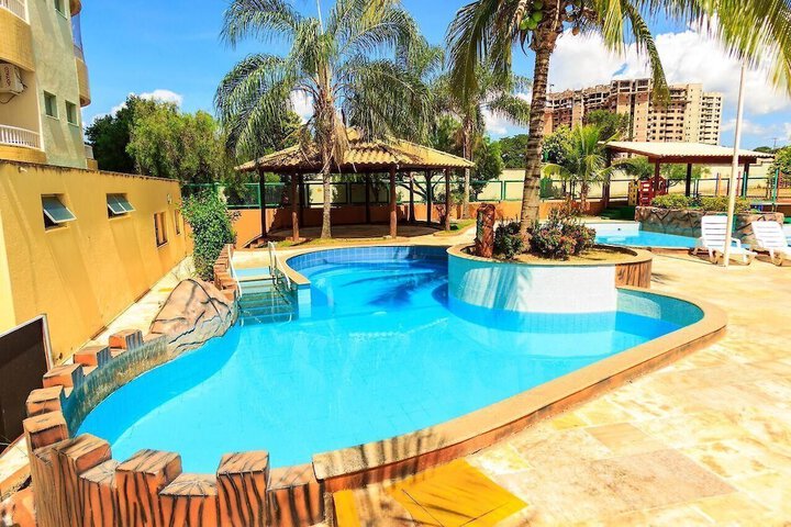 Pool 11 of 28