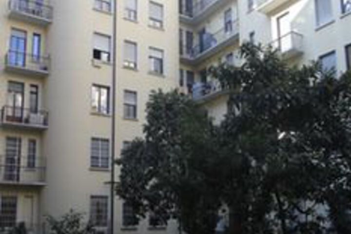 Hotel Exterior 11 of 36