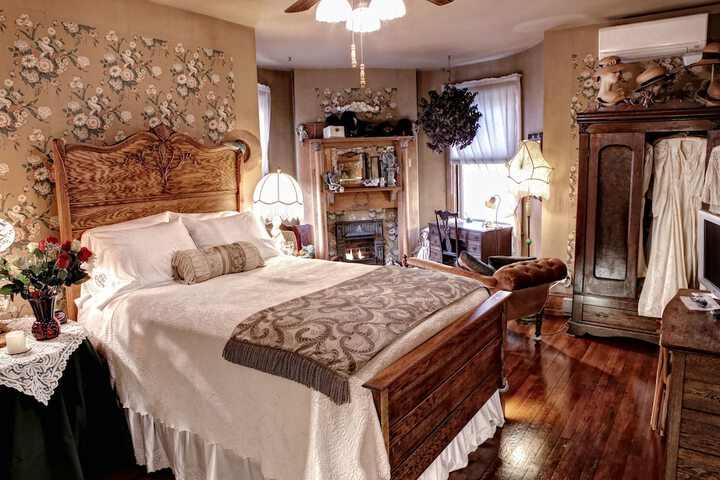 Room 9 of 95