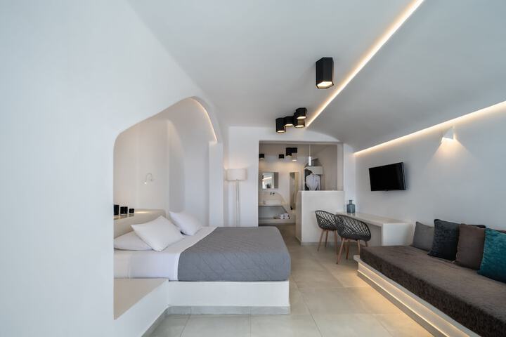 Room 25 of 84
