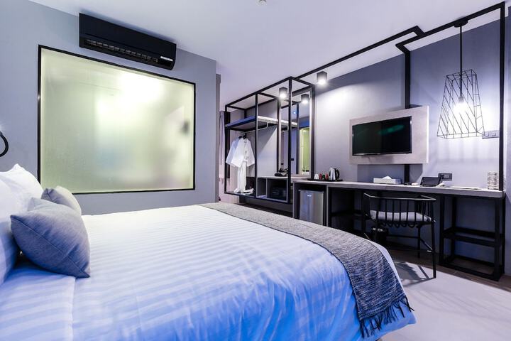 Room 28 of 75