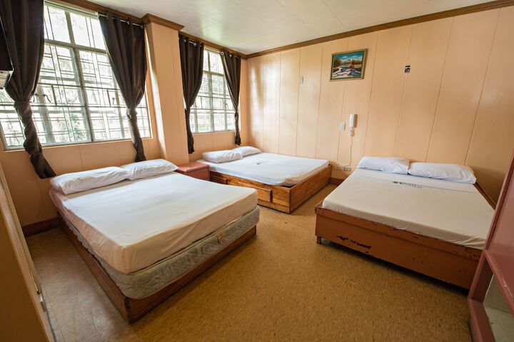 Room 6 of 21