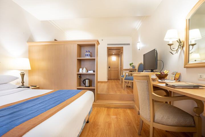 Room 14 of 105