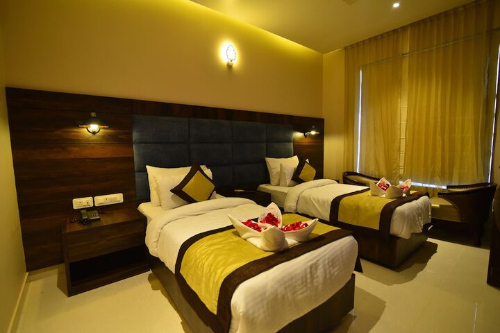 Room 11 of 23