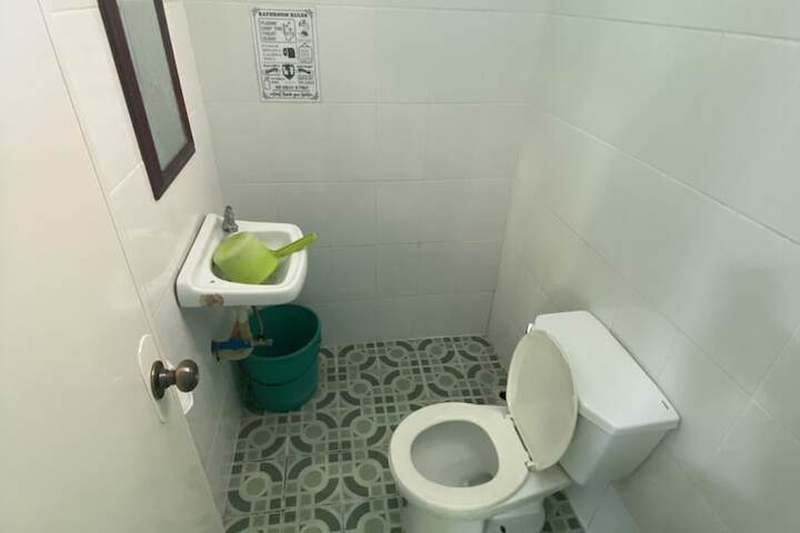 Room 44 of 59
