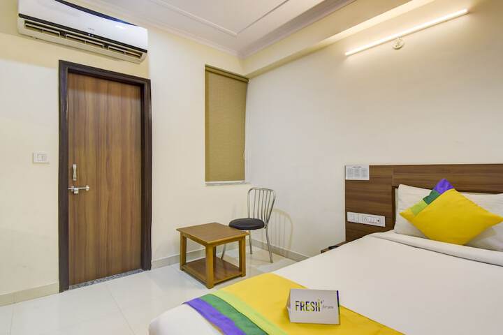 Room 7 of 19