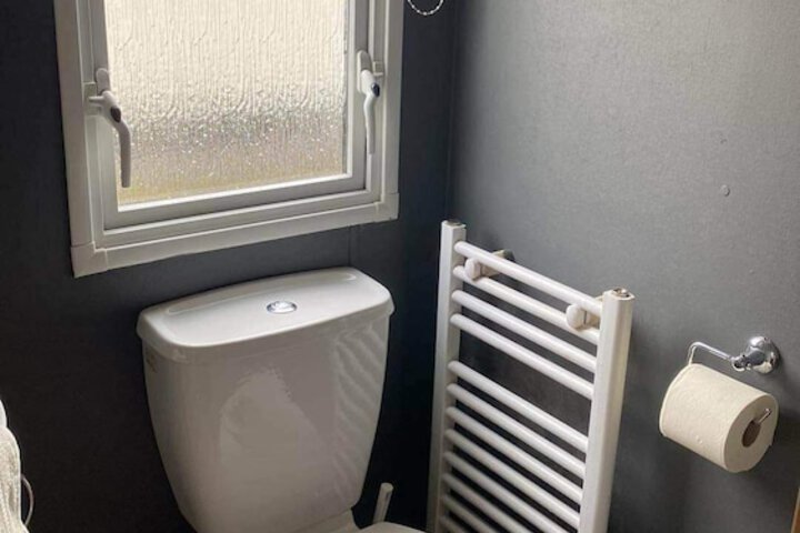 Room 8 of 24