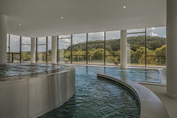 Pool 34 of 117