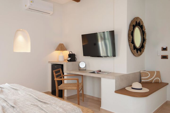 Room 93 of 195